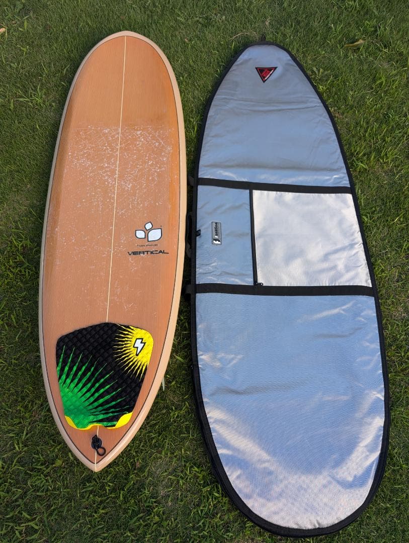 49ℓ スリーウェザー 6’6 ハッピーターン vertical ファンボード