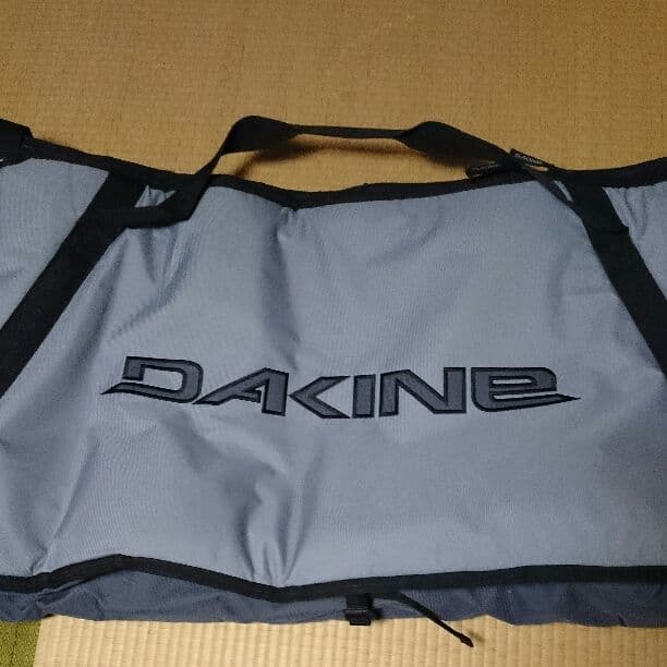 DAKINEサーフボードケース
