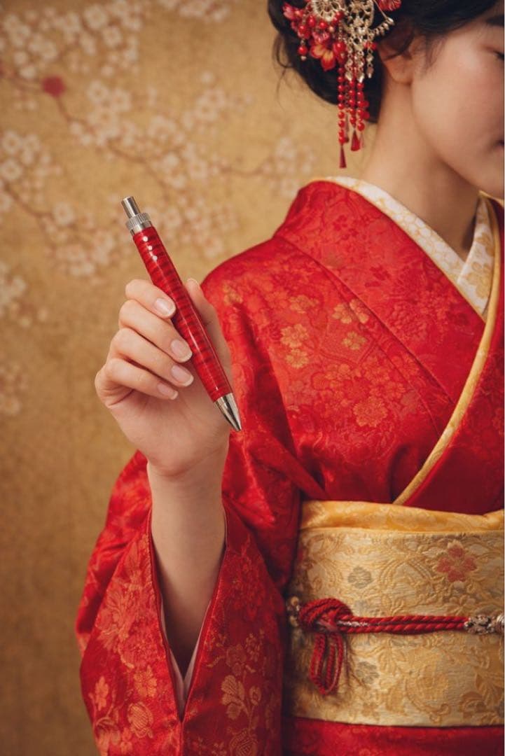 木軸ペン　ラッカー仕上げ　楽器　ギター　赤　紅花