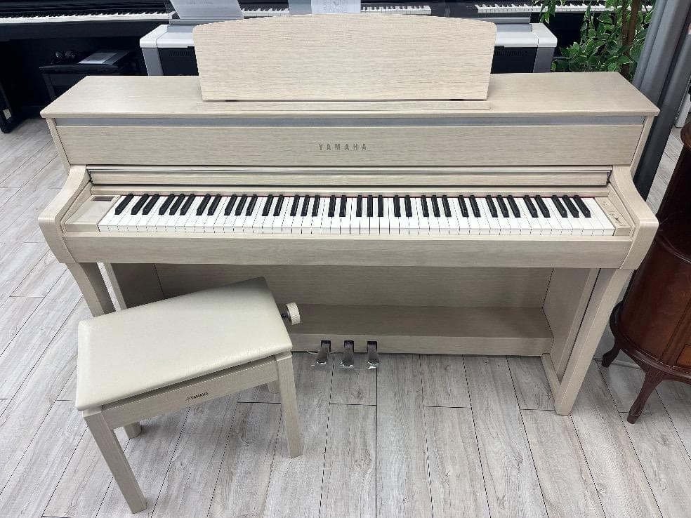 ★77547【電子ピアノ】YAMAHA　CLP775WA　22年製
