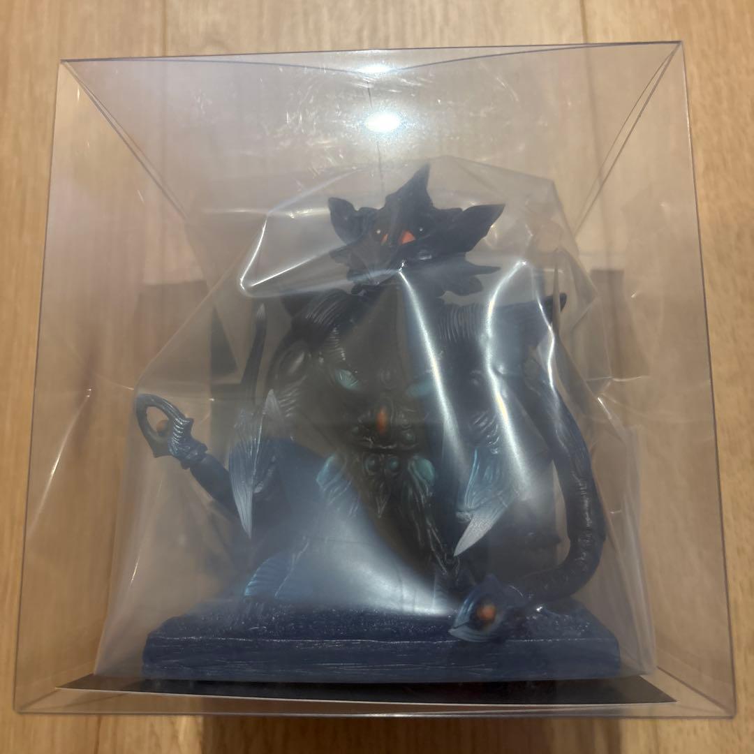 シカルナ工房　イリス CUBE ナイトカラーver. 台座付　未開封