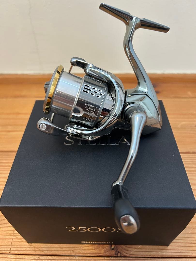 シマノ 18ステラ2500S 【美品】