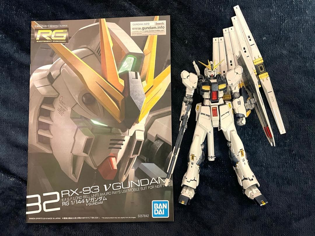 1/144 RG νガンダム チタニウムフィニッシュ 完成品