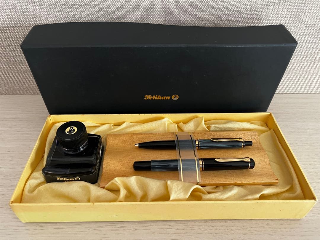 ペリカン マーブルグリーン万年筆＆ボールペンセット 箱入りインク付き