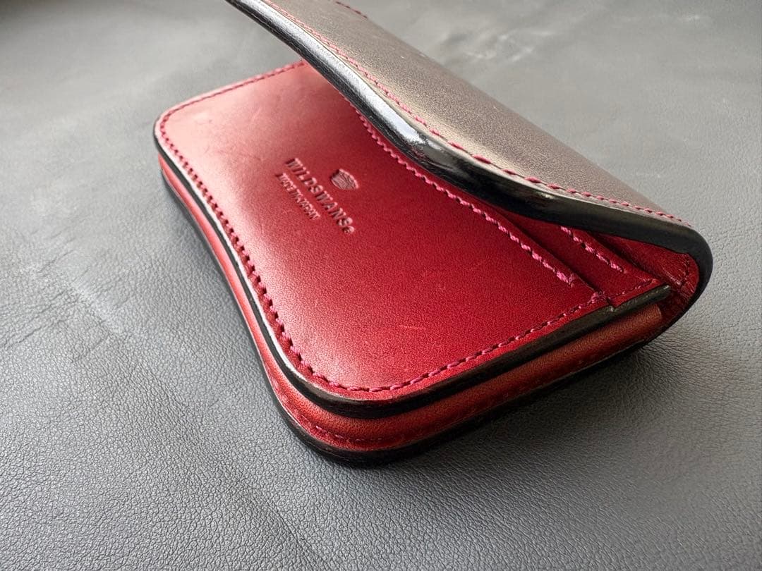 ジェネラル ワイルドスワンズ　 サドルプルアップ　チョコ　バーガンディ　名刺入れ