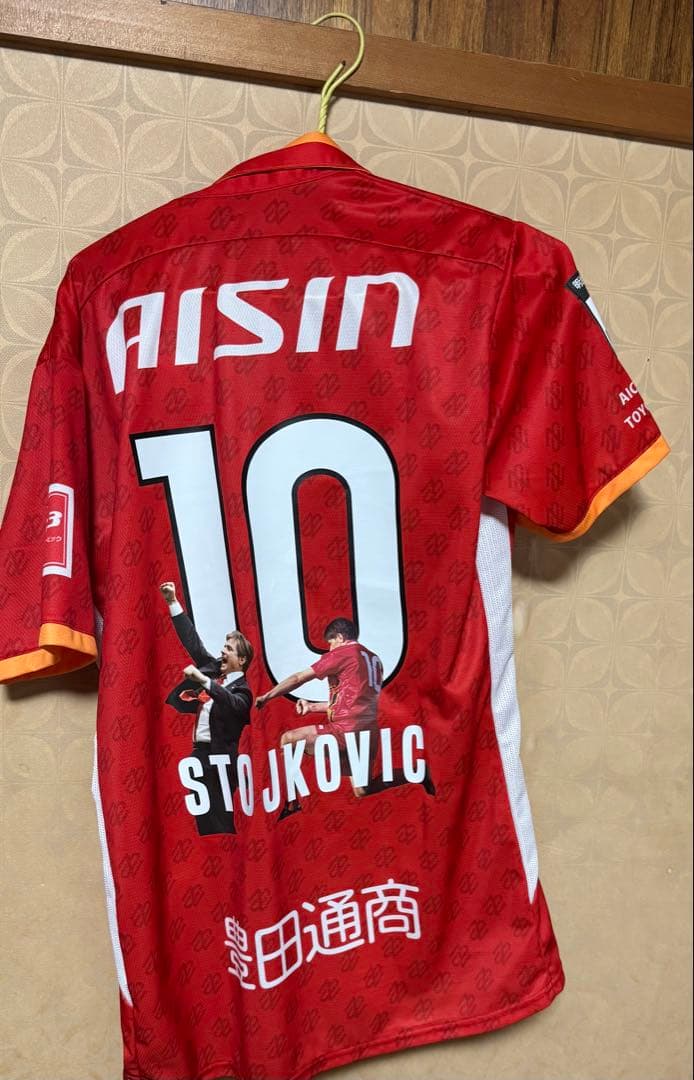 胸ボタン一個なし、要写真確認グランパスストイコビッチ来日記念ユニフォームLサイズ