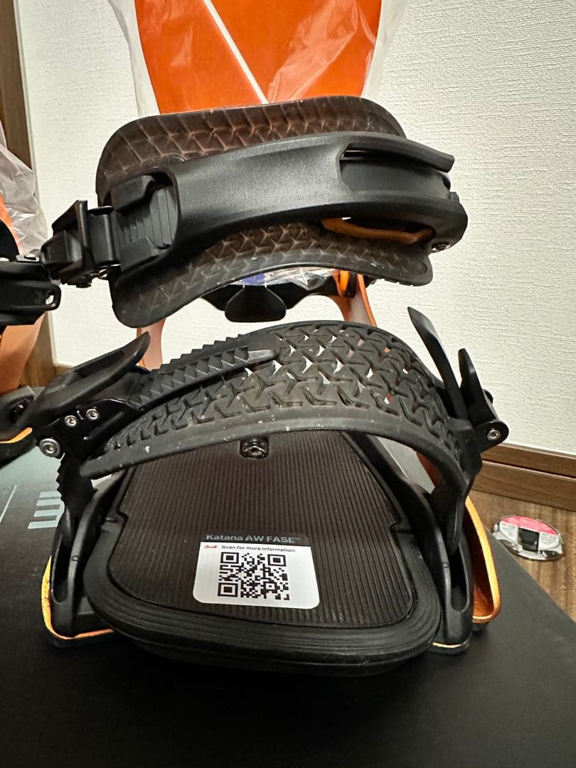 新品 ROME KATANA AW FASE25〜26 M/L サイズ　オレンジ