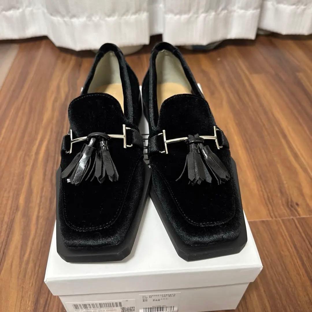 新品Ameri UND ANGULAR SOLE TASSEL LOAFER