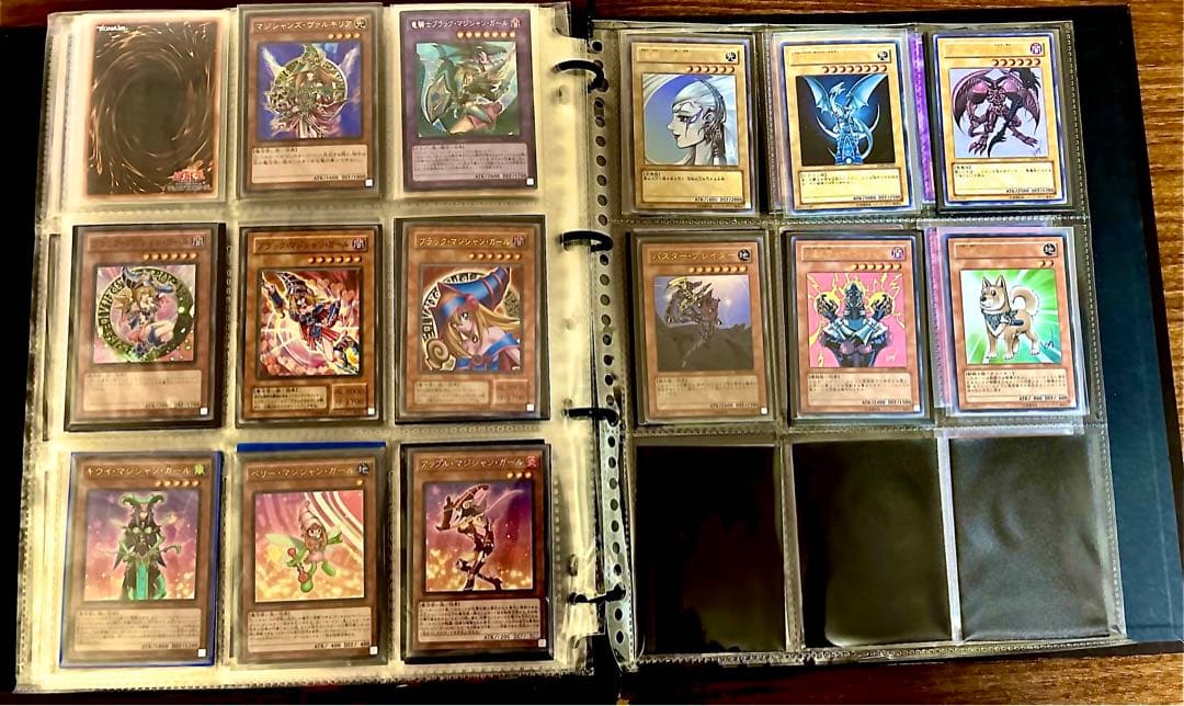 遊戯王初期2期のコレクション　カオスソルジャー　ゲートガーディアン　青眼の白龍