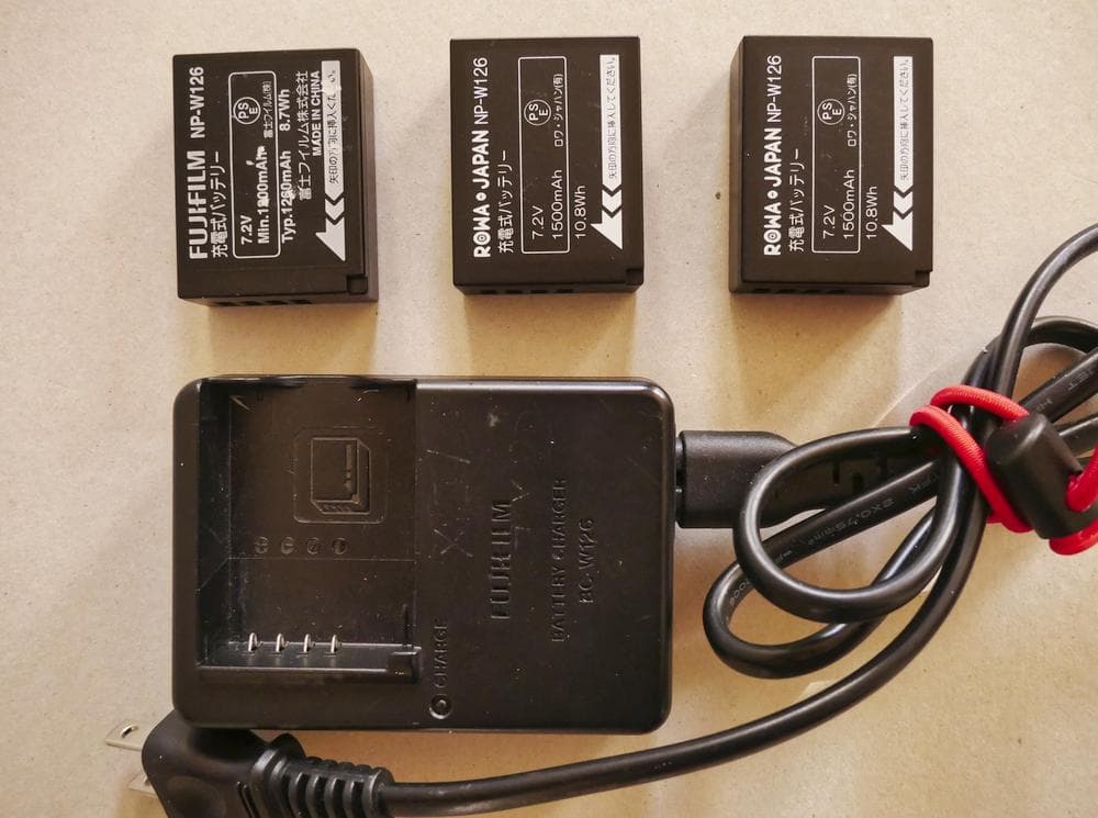 MA-SAN 専用　FUJI 富士フィルム　　X-T20　本体　　XC　ズーム