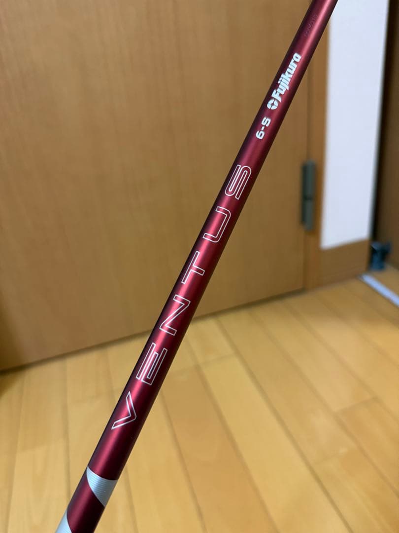 24ペンタス レッド 6S テーラーメイドスリーブ付