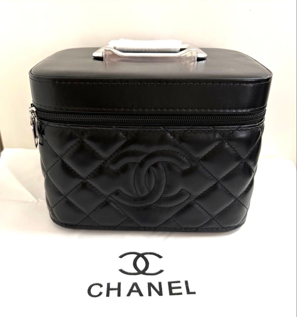 シャネル　バニティポーチ　メイクポーチ　ノベルティ