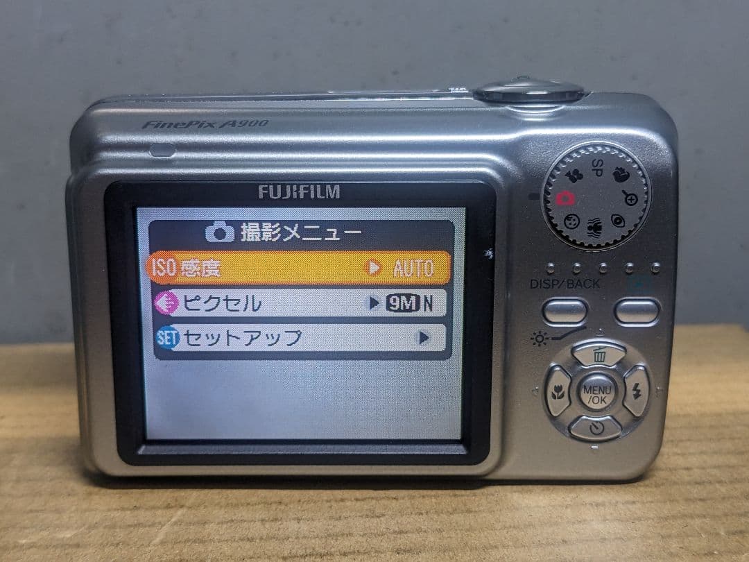 FUJIFILM FinePix A900 デジカメ 単三電池　動作品