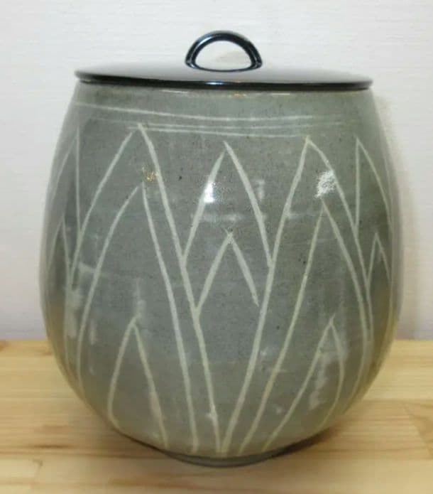 送料込【逢絢亭】茶道具 水指 高麗 花三島手 象嵌水指 平太郎作 共箱入り