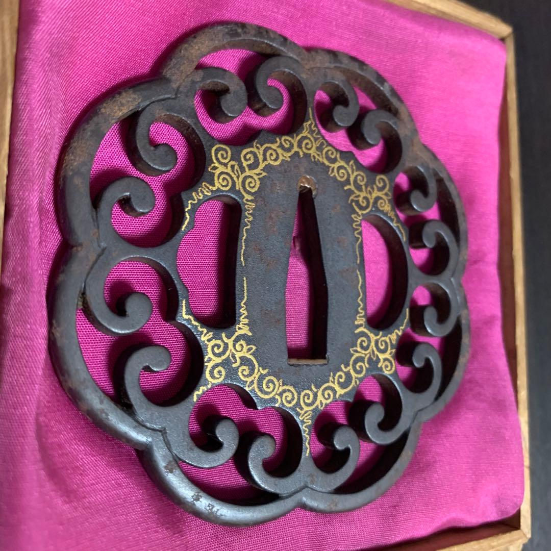 《アンティーク希少レア品！》《送料無料》⭐︎八ツ蕨手透鐔　鍔つば♪⭐︎