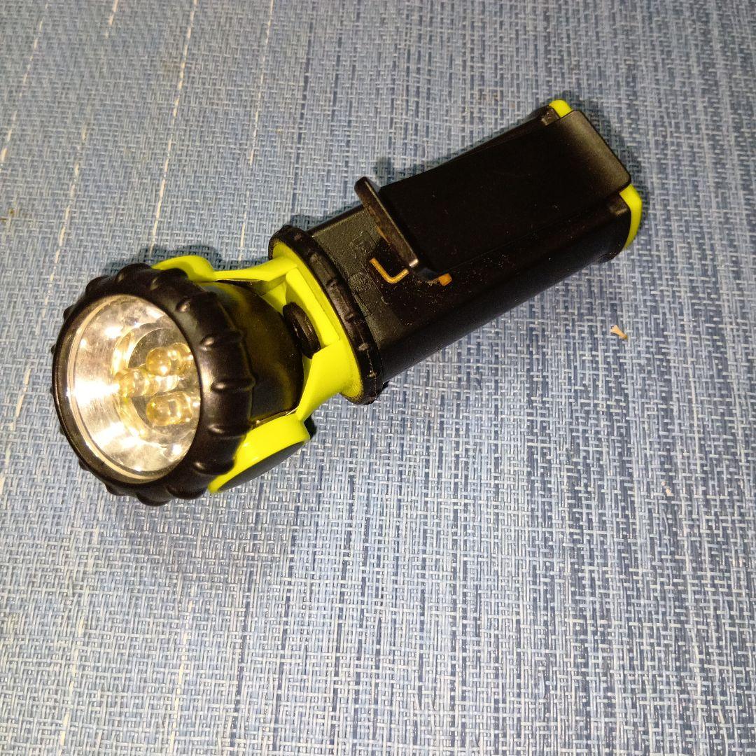 コンパクトハンディライト 黒と黄カラー