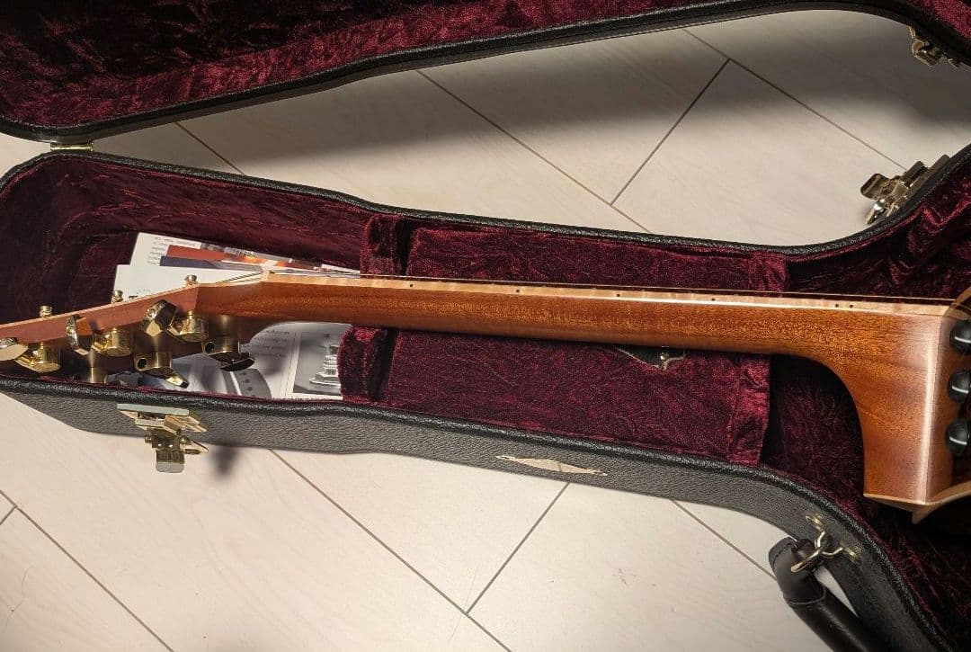 【希少価値あり・最終価格】taylor 814 ce 旧デザイン