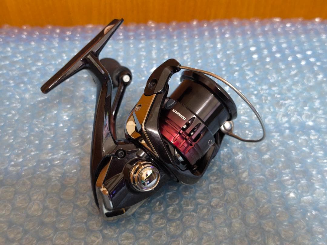美品 シマノ スピニングリール 22 セフィアBB C3000SHG エギング
