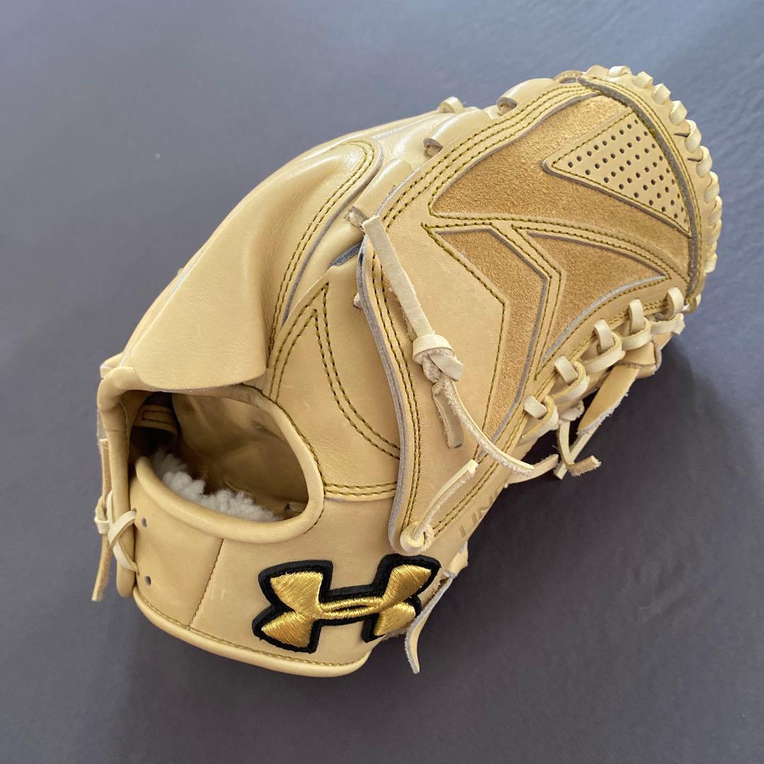 アンダーアーマー　硬式用グローブ