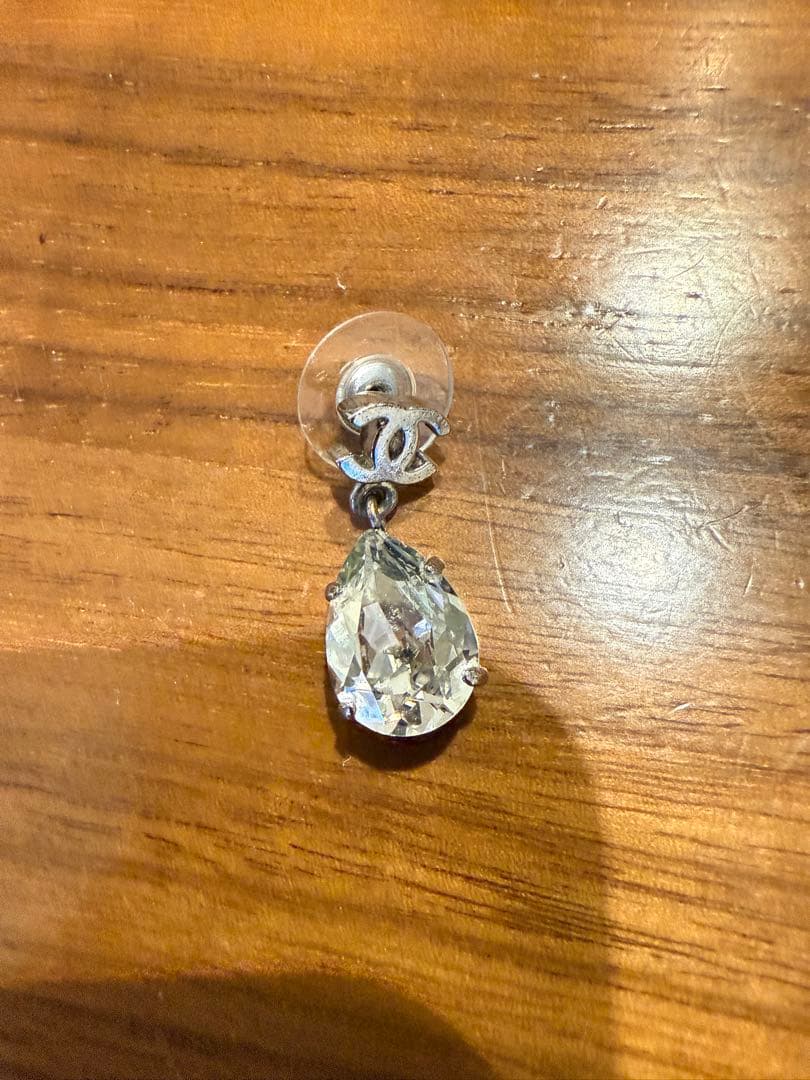 シャネル クリスタルドロップピアス(片耳用)