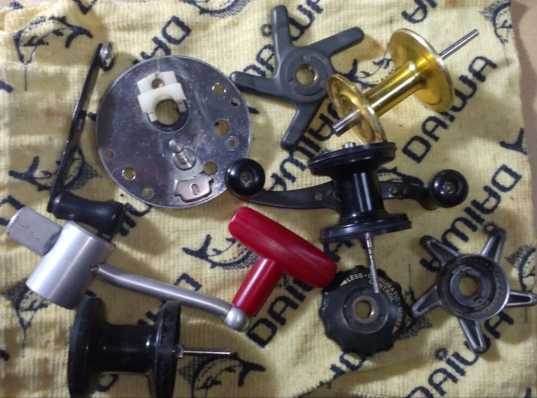 げ*ん様 超ジャンク リール・パーツ類 まとめて