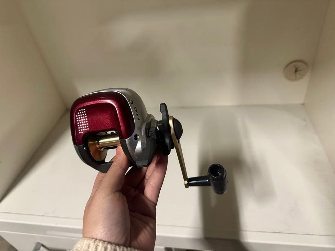 SHIMANO ベイトリール 1000 シルバー/レッド