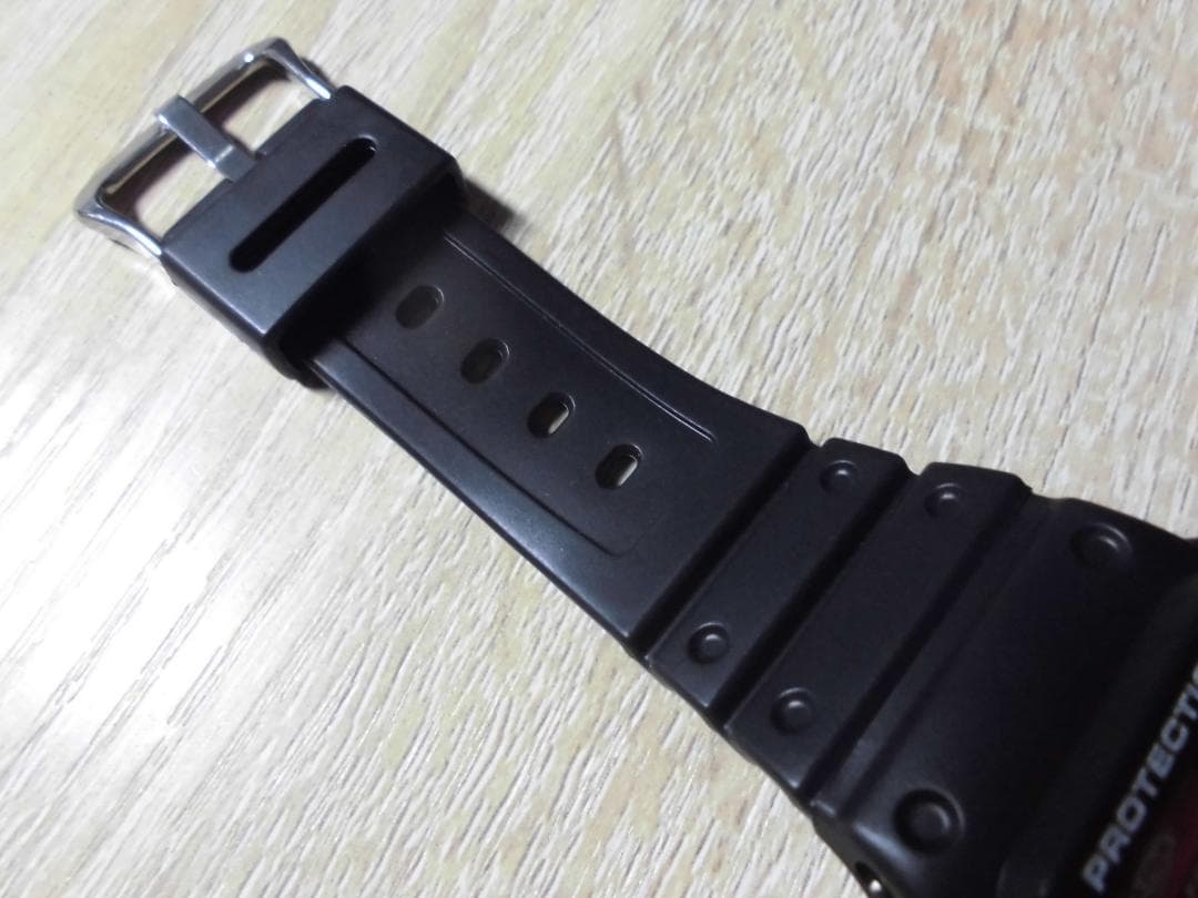 未使用 カシオ ジーショック DW-5600EF-1T ブラックフライ キムタク