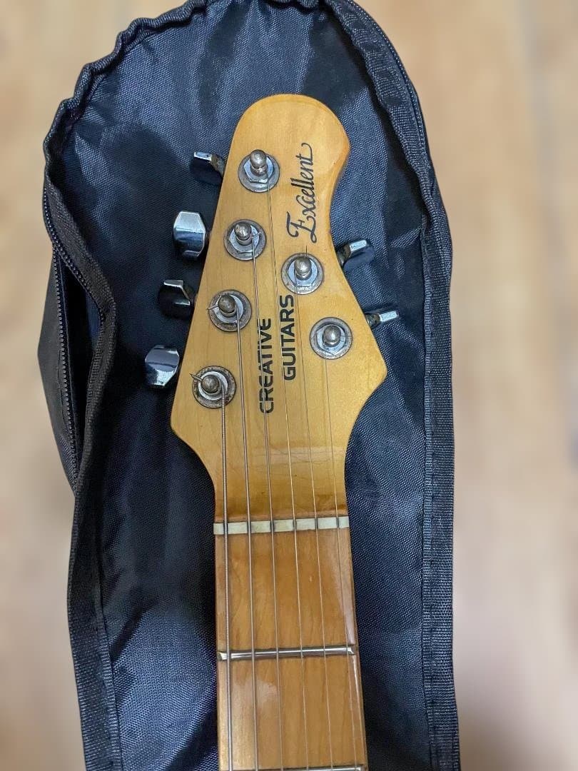 r*6様 Musicmanタイプ エレキギター アルダー HSHピックアップ メ