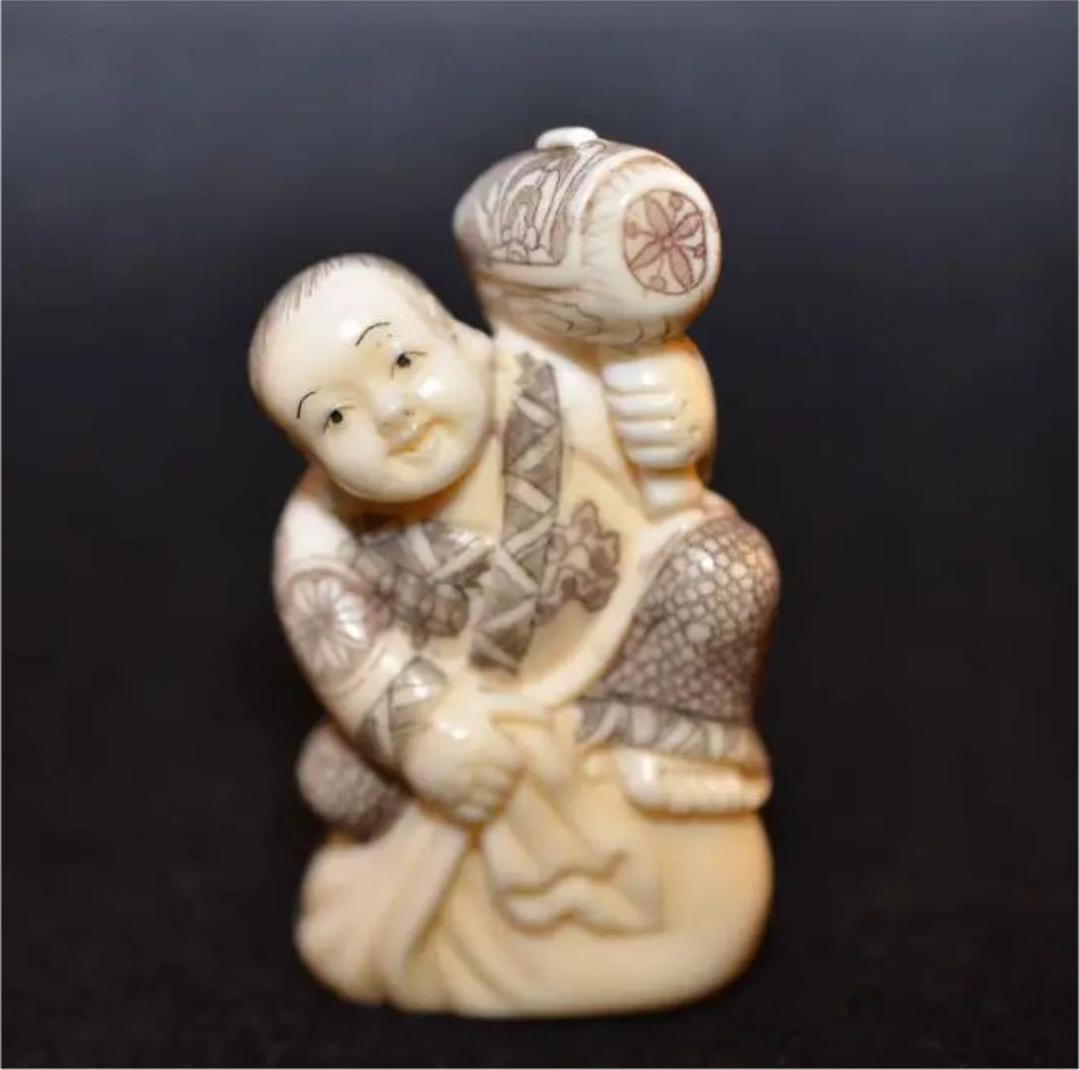 東洋彫刻　根付　唐童子　クジラ牙　マンモス