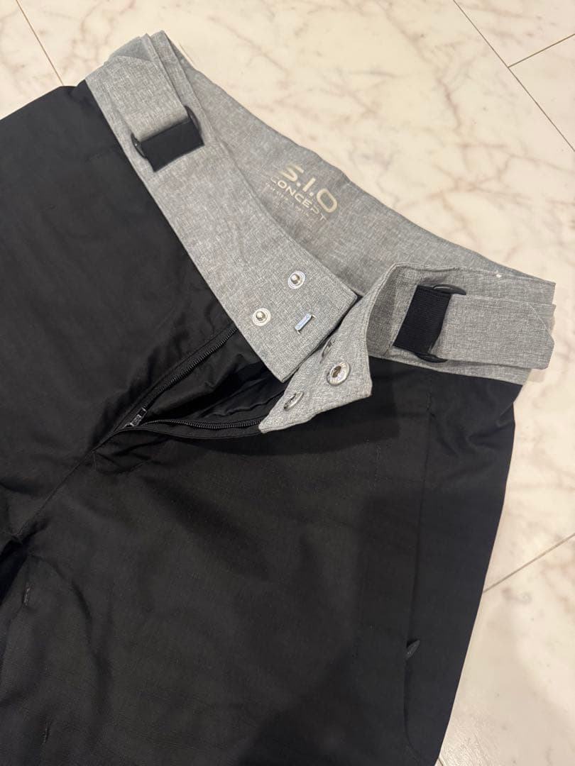 デサント　USED 女性用スキーウェアセット ブラック