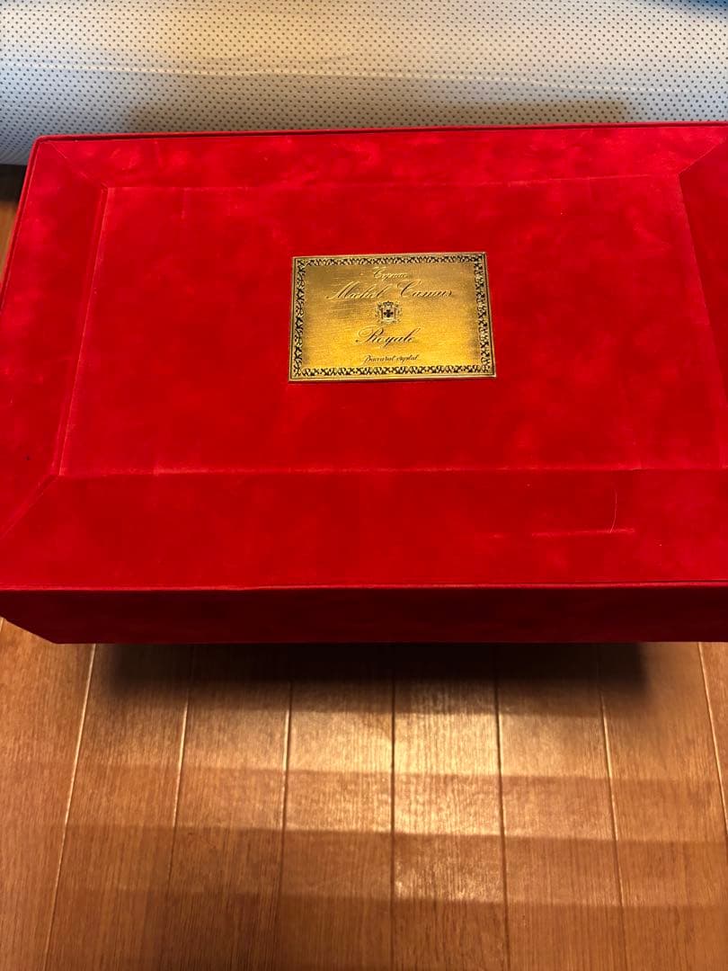 カミュ　ミッシェル　ロイヤル