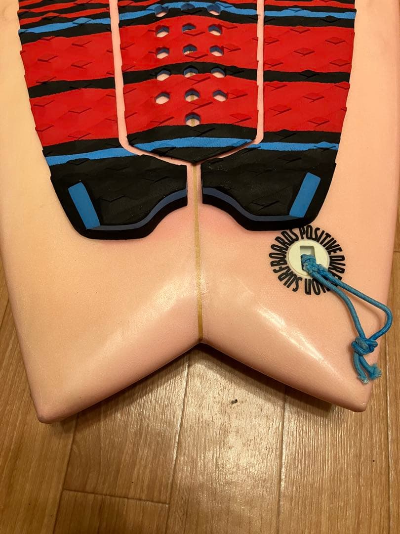 特別セール！ポジティブサーフボード　ショートボード　ピンク　女子サーファー