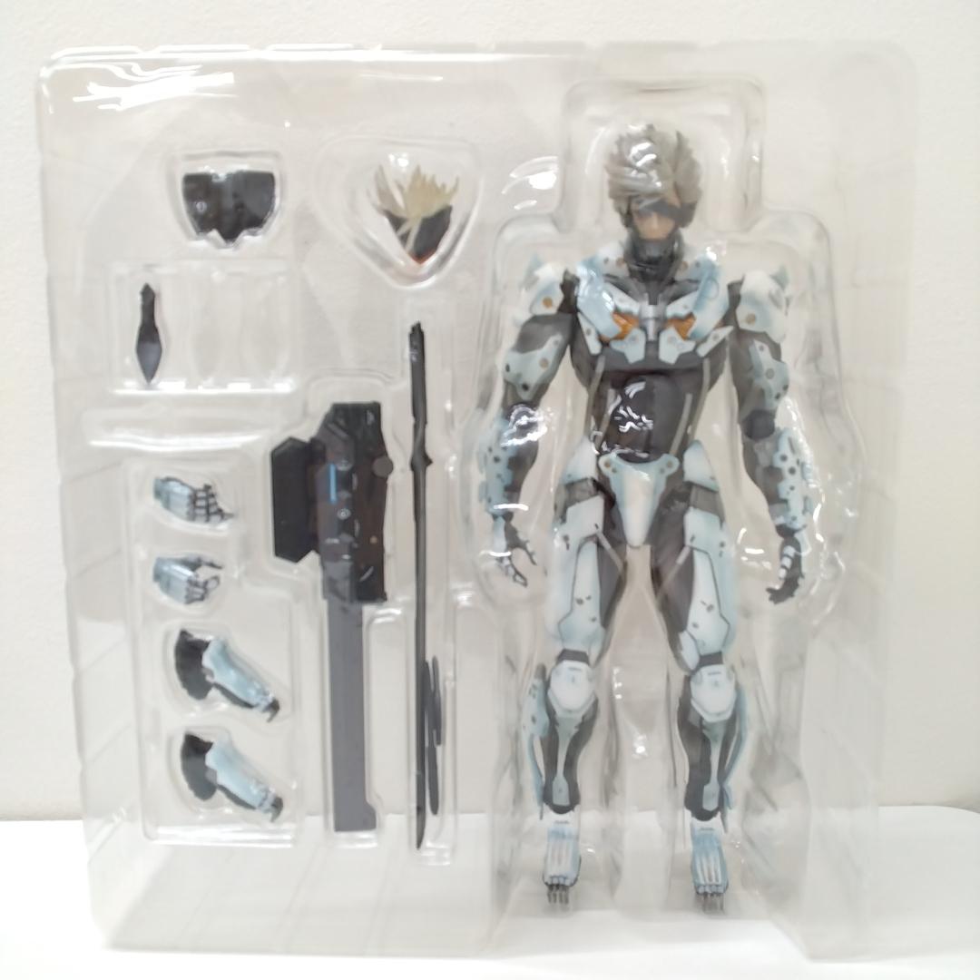 若《LXFRH》プレイアーツ　改　メタルギア　ライジング　リベンジェンス　雷電