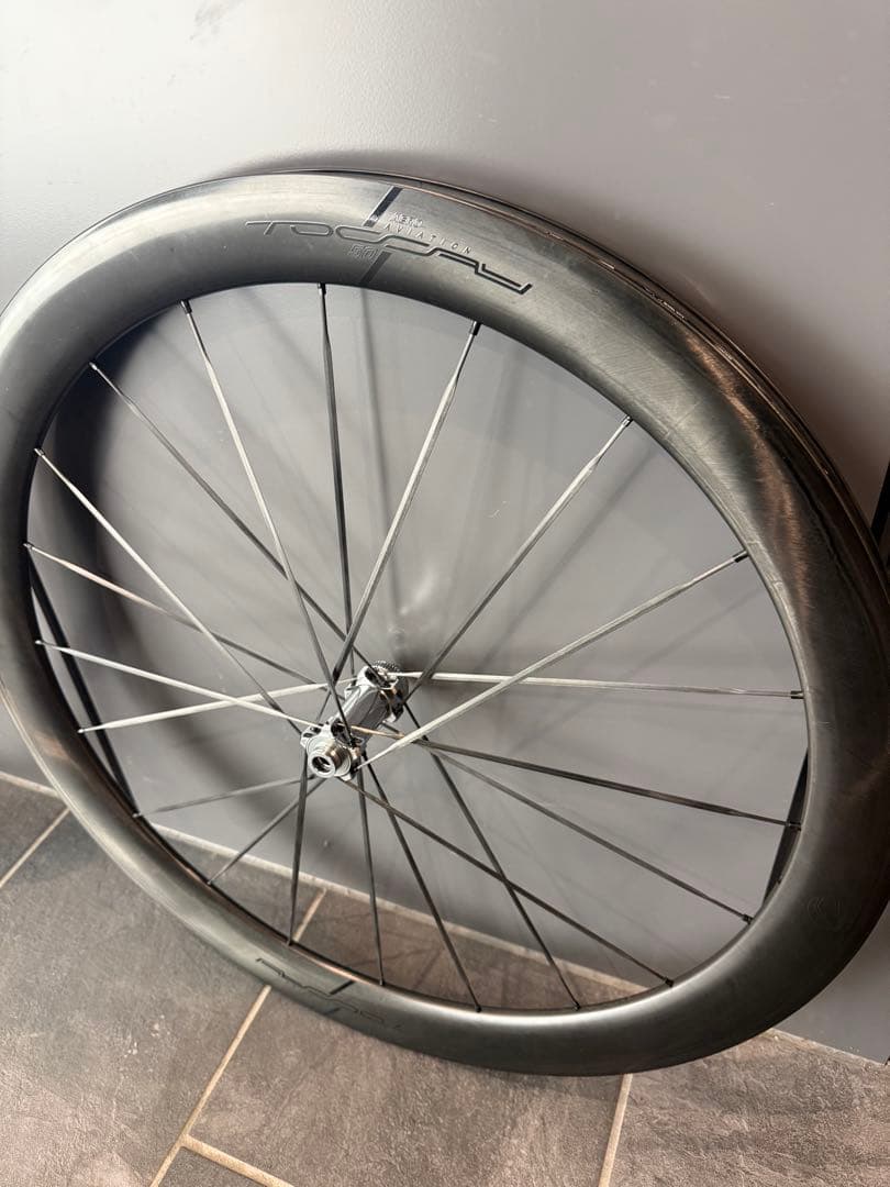 Toccay B2 カーボンホイール