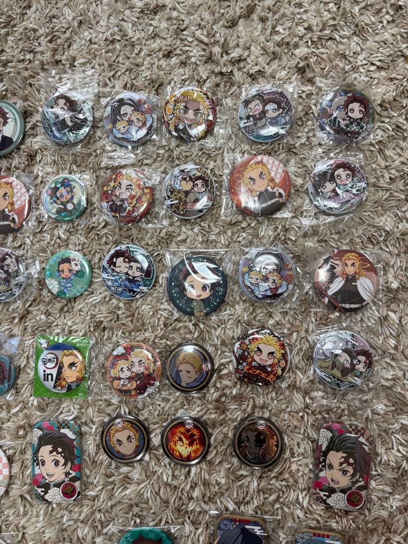 鬼滅の刃　缶バッジ　グッズ　まとめ売り