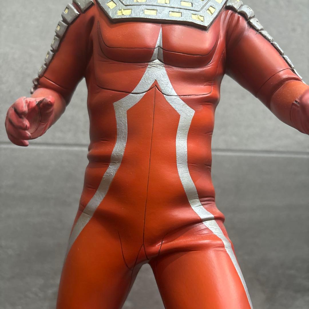 海洋堂　メガソフビ　ウルトラセブン　パラノイア工房　電飾究極完成品