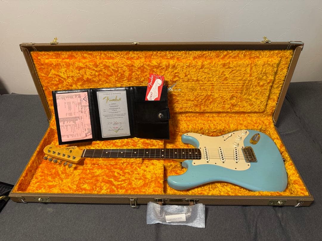 ギター Fender CS Strat