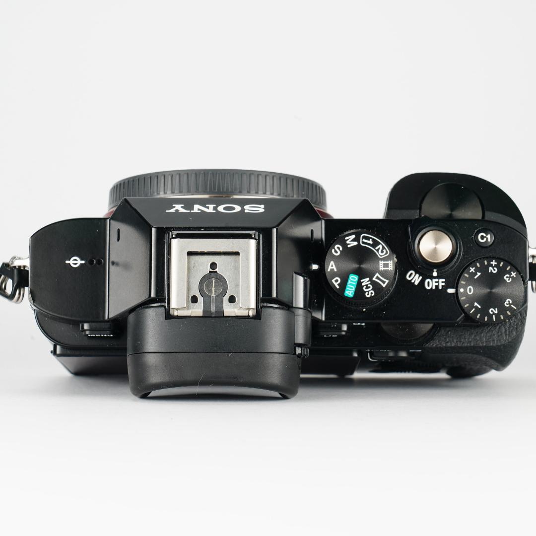 魔法のカメラ★SONY α7S★12,895回完動美品ILCE-7S 564