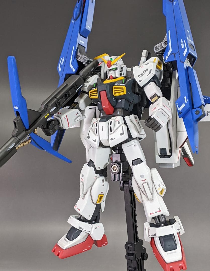 プラモデル　HG スーパーガンダム（機動戦士Zガンダム）組立塗装済