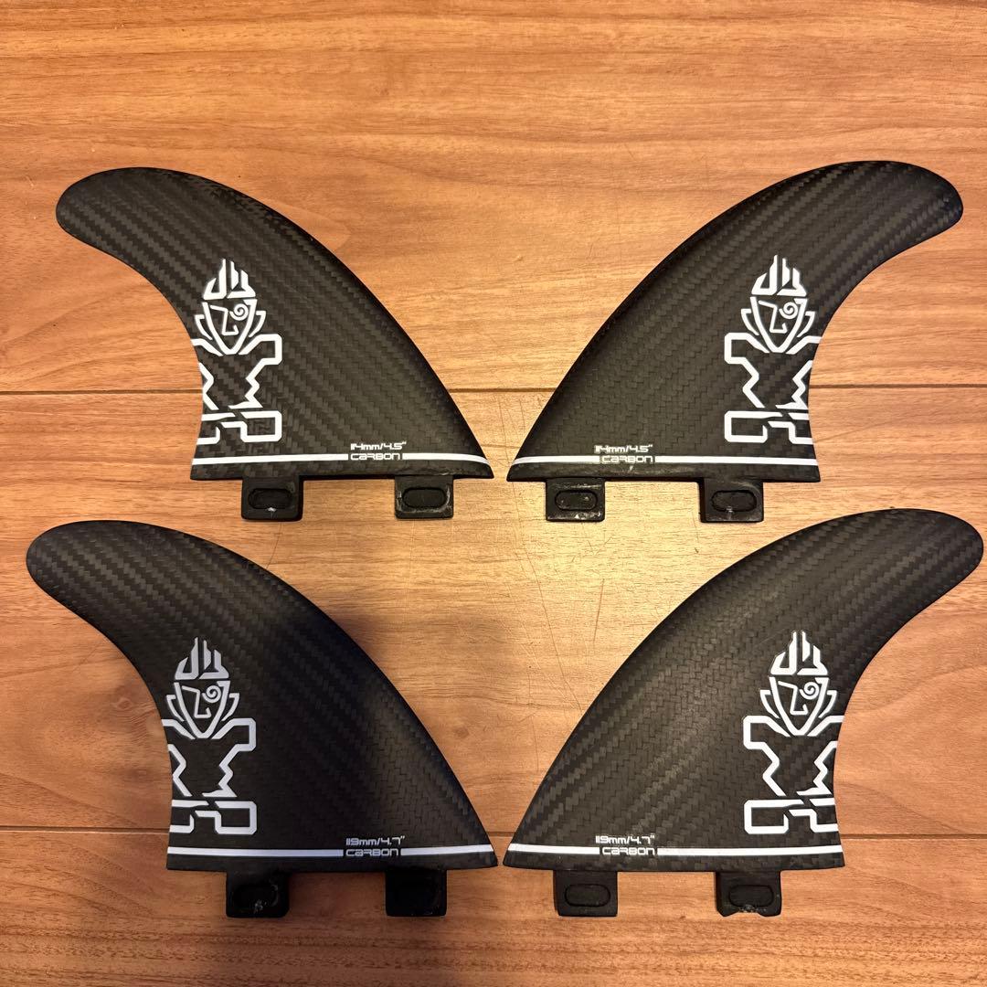Starboard Carbon Fin カーボンフィン 4枚セット
