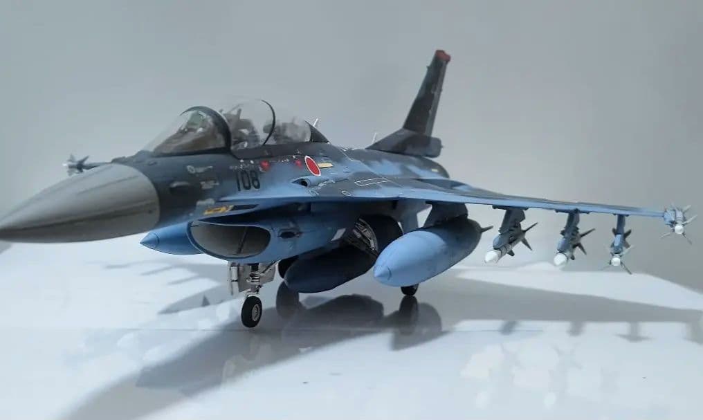 塗装済み完成品 ハセガワ 1/48 F2 戦闘機 プラモデル 航空自衛隊
