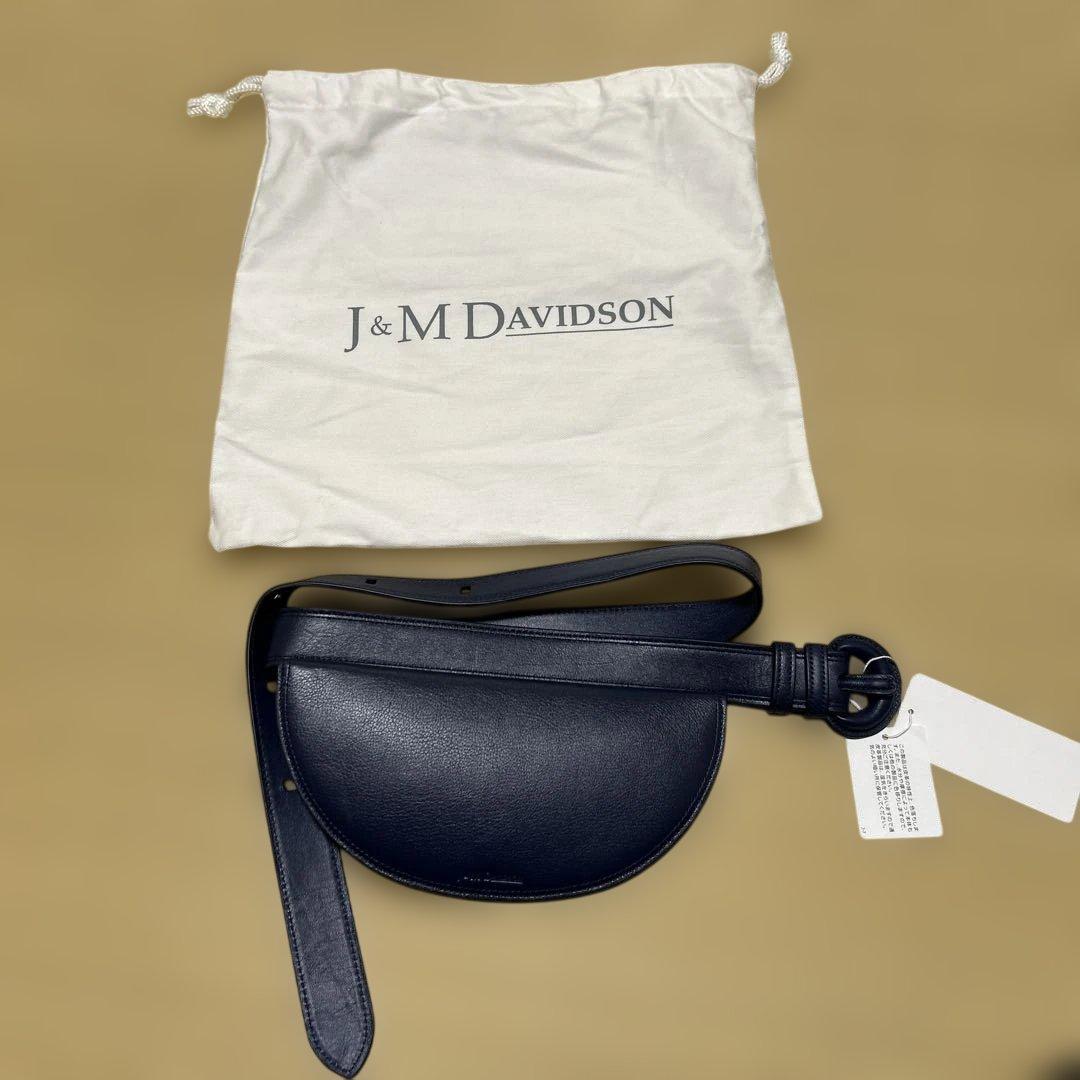 J&M DAVIDSON ネイビー ハーフムーン ボディバッグ