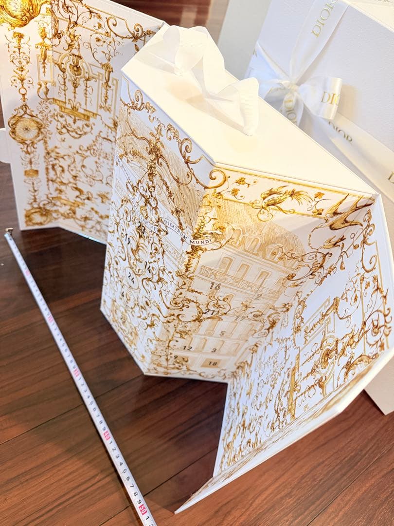 2/19まで Diorクリスマス 日めくりカレンダー 新品未開封