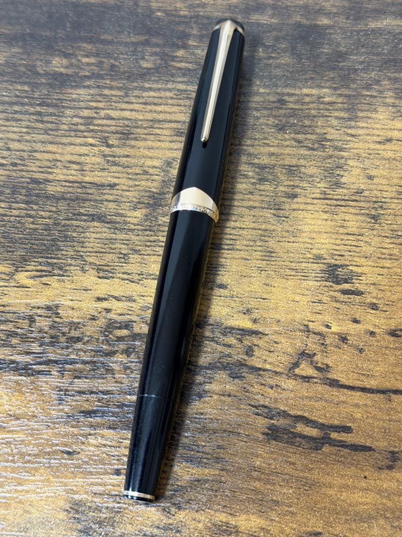 未使用に近い　1960年代　モンブラン　14 万年筆 18金　ゴールド　細字