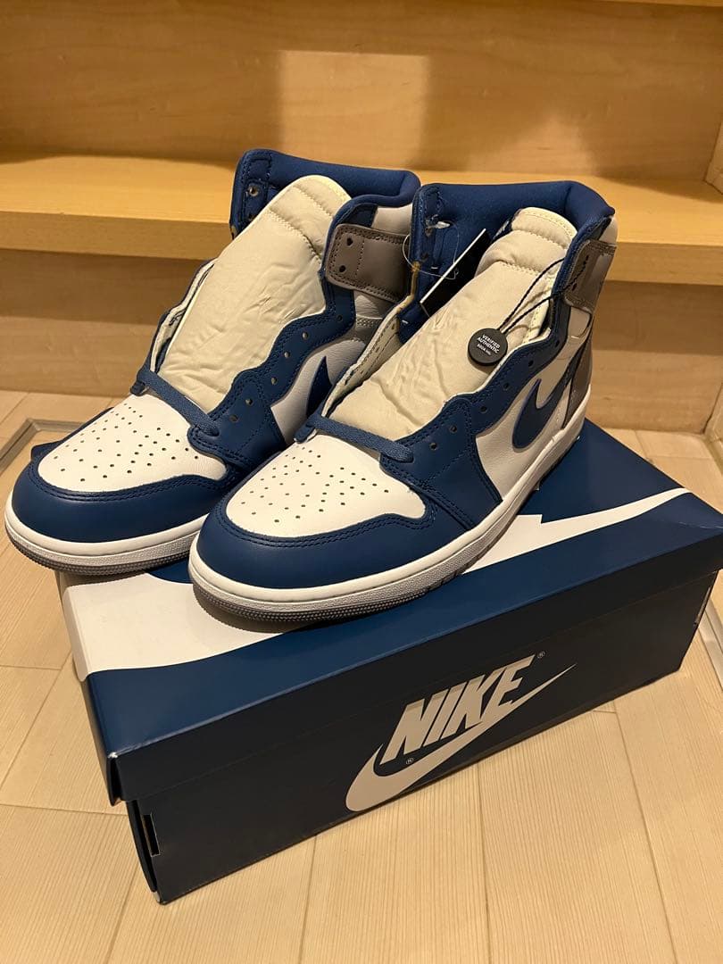 エアジョーダン1 レトロ　ハイ　OG DZ5485