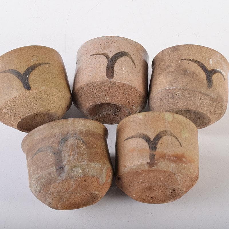 唐津焼　古唐津　絵唐津　酒盃　ぐい呑み　在銘　５客まとめて　V　R8013