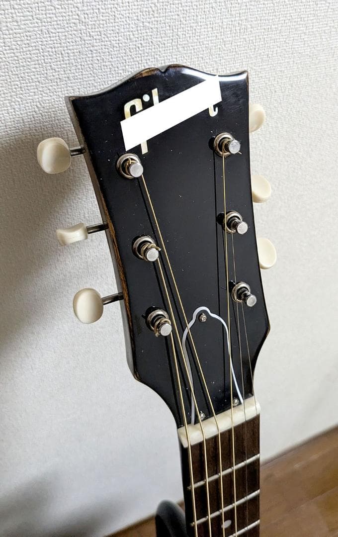 ノーブランド アーチトップギター ピエゾPU付 2020年代製