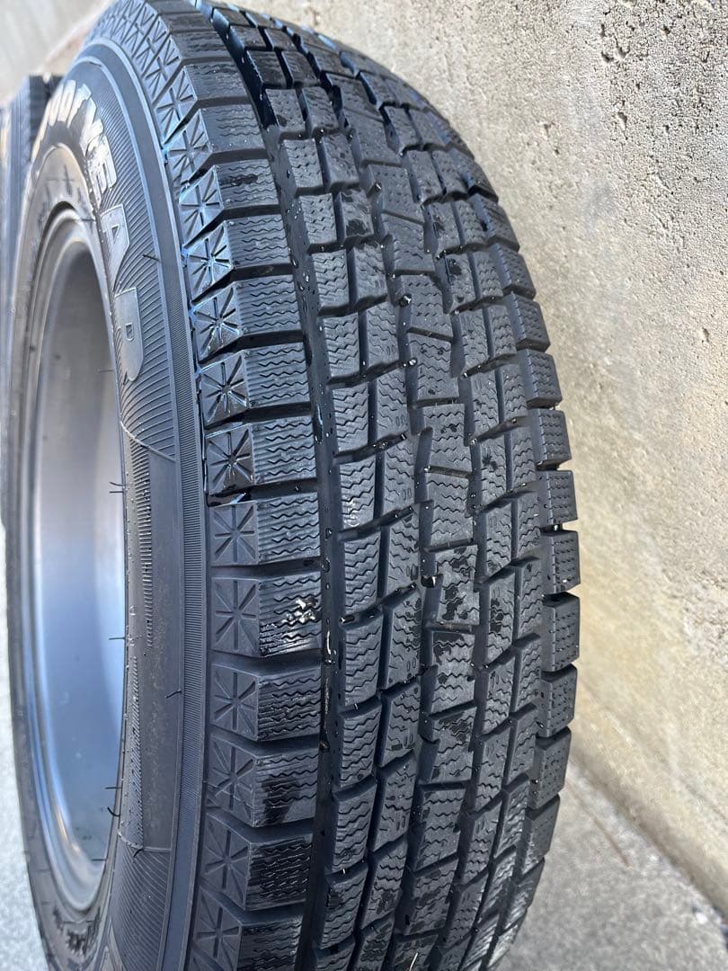 ジムニー　スタッドレスタイヤホイール4本セット　グッドイヤーアイスナビ　22年製