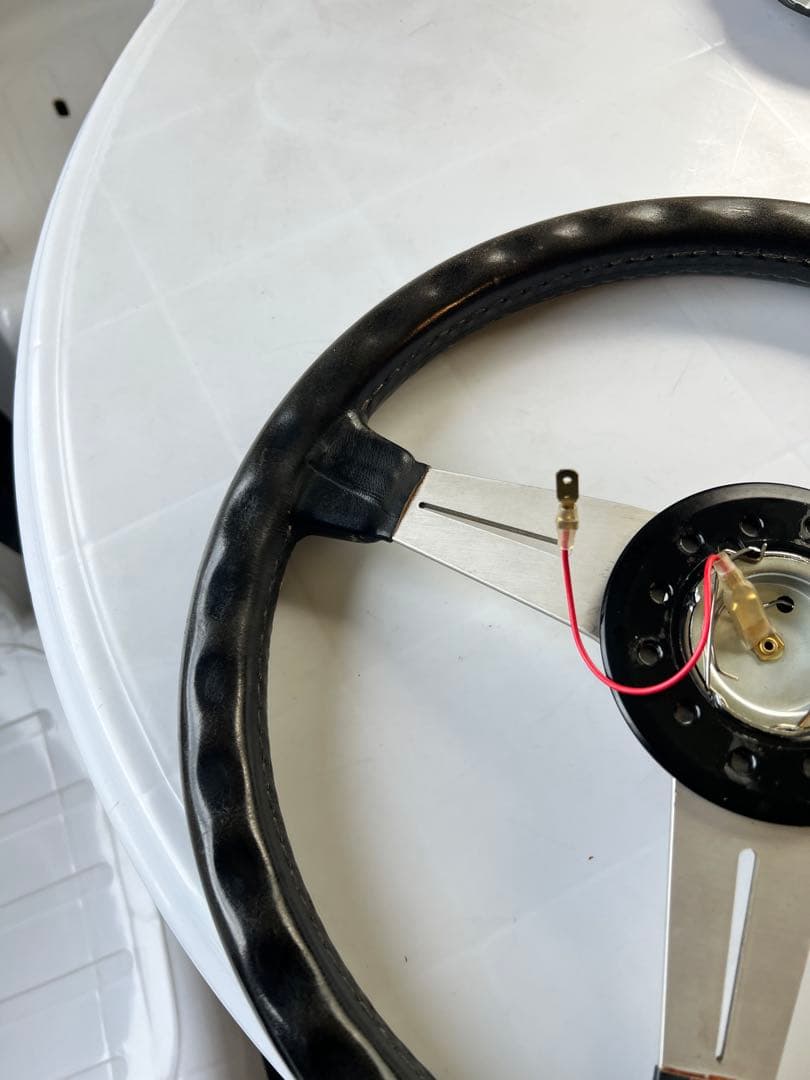 ナルディ？3スポーク ステアリング 本体 ボス付き