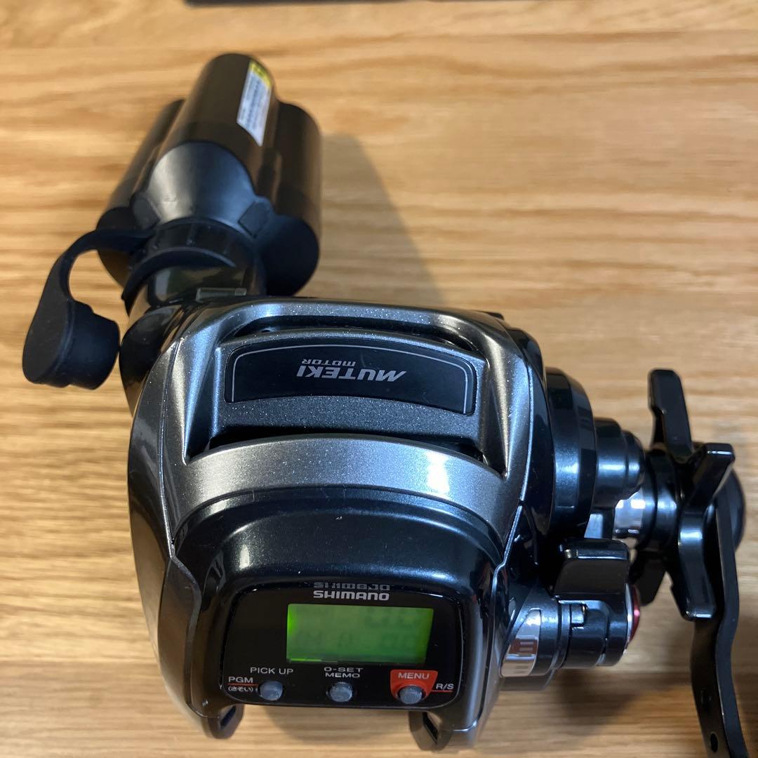 中古　SHIMANO プレイズ800 電動リール、バッテリー付き